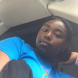 Meet your Posher, Jazmine